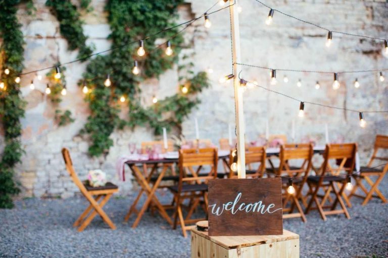 Hire your own DIY festoon or fairy lights for your commercial event