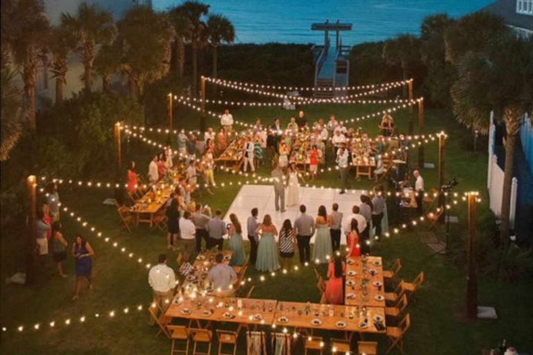 Good-looking fairy lights at a wedding reception